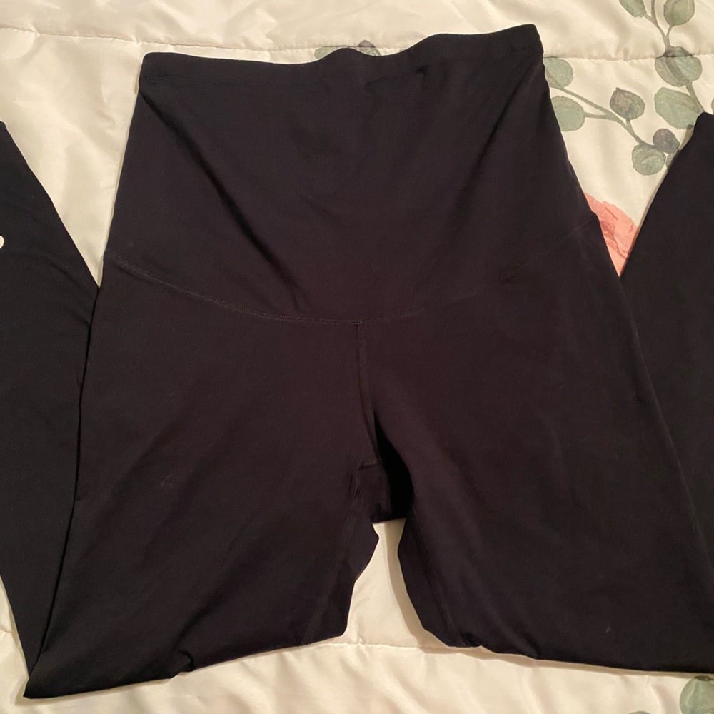 Restless Mama maternity leggings Non slip size large